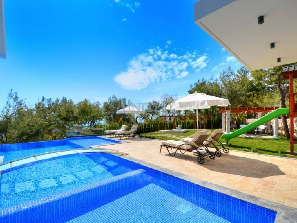 villa_for_sale_in_kalkan_antalya_(12).jpg