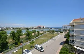 Недвижимость рядом с морем в Анталии