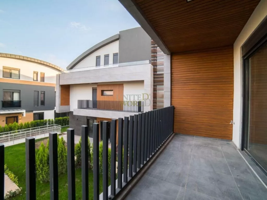 experience_the_finest_villa_living_in_antalya_(1).jpg