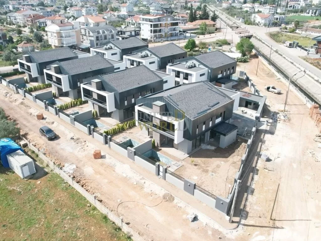 luxury_villas_for_sale_near_antalyas_breathtaking_peaks_(3).jpg