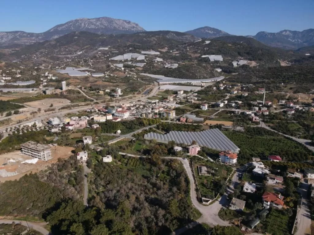land_in_alanya_for_sale_-_by_the_sea_and_main_street_(6).jpg