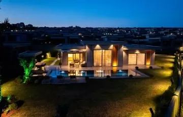 Büyükçekmece’de Deniz ve Göl Manzaralı Özel Villalar