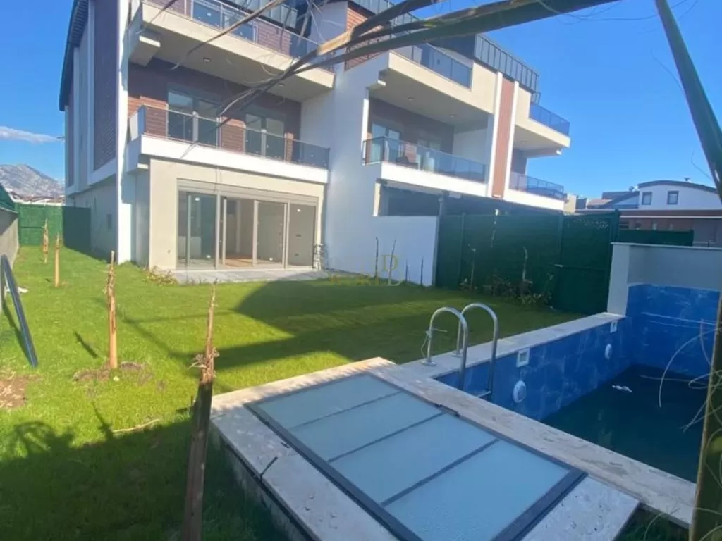 luxury_villa_in_antalya_suitable_for_citizenship_(7).jpg