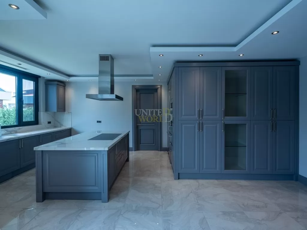 8-bedroom_triplex_villa_in_antalya_suitable_for_citizenship_(24).jpg
