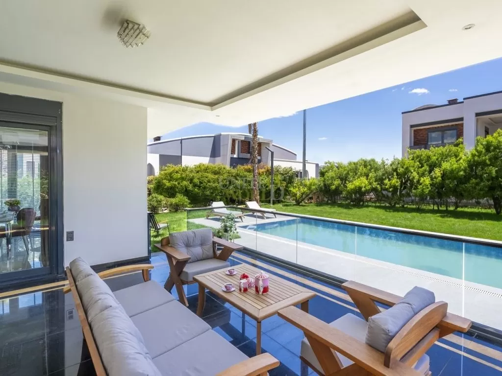luxury_villas_in_antalya_near_toros_mountains_(20).jpg