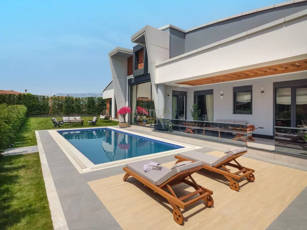 uniquely_designed_villas_in_antalya_suitable_for_citizenship_(22).jpg
