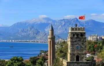 Türkiye'nin Antalya'sı 7 ayda 7 milyondan fazla turisti ağırladı